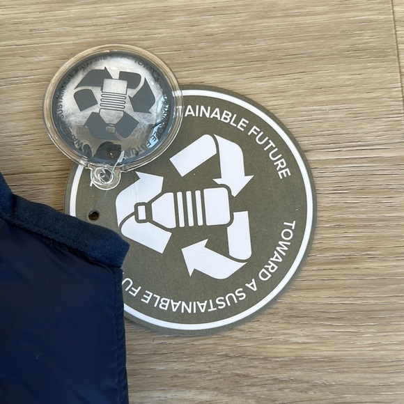 MICHAEL KORS 
Logo Tape Quilted Nylon Puffer Vest men’s size medium blue - Picture 3 of 8